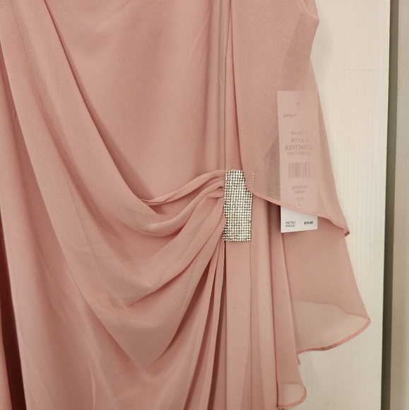 MSK cold shoulder dress - Picture 4 of 9